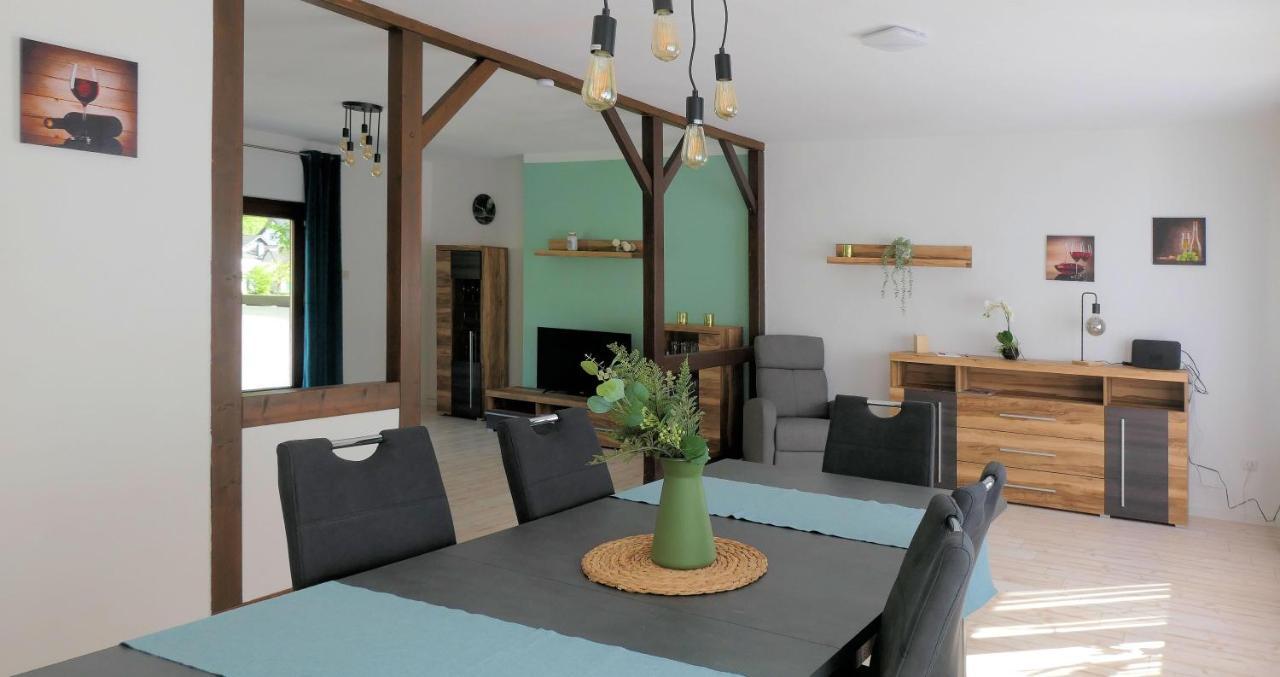 Ferienhaus Blick Zur Ahr Antweiler Eksteriør billede